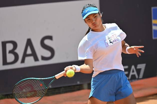 Emma Raducanu during the Internazionali BNL d Italia 2025 at Foro Italico, Italy, May12nd, 2025 Mattia Vian during Internazionali BNL d Italia, International Tennis match in Rome, Italy, May 12 2025  Copyright: xMattiaxVian IPAxSportx xipa-agency.netx xx IPA_57576064 IPA_Agency_IPA57576064