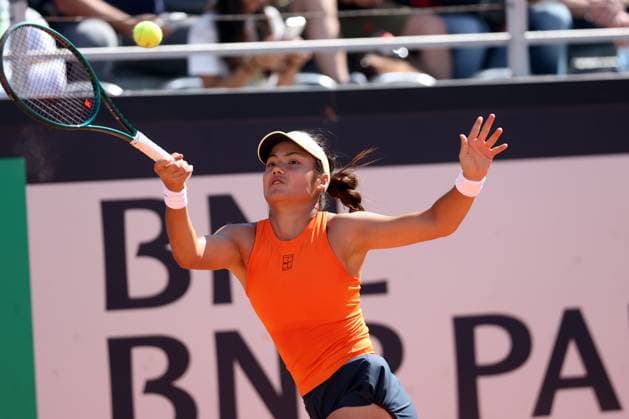 Rome, Italy, italy: Rome, Italy 05 12 2025: Gauff Coco (USA) rank 3 vs Emma Raducanu (GBR) rank 49 competing during R16 of the Internazionali BNL d Italia 2025 WTA, Tennis Damen Masters 1000 women s circuit in Rome at the Foro Italico. Tennis: WTA Masters 1000 Women At Foro Italico In Rome  - ZUMAp169 0817835816st Copyright: xmarcoxiacobuccix