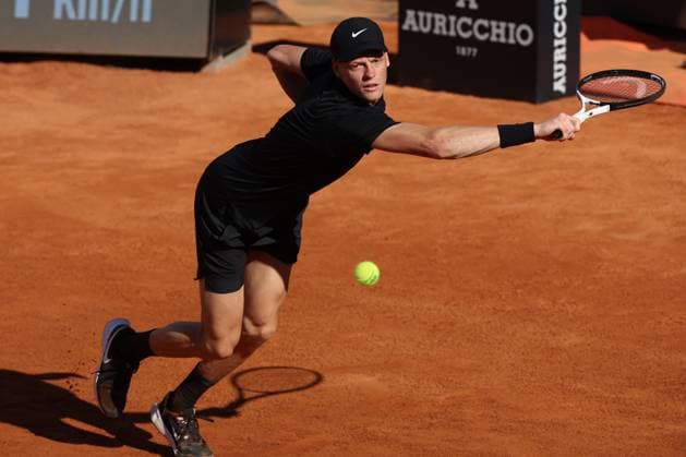 Rome Italy 12.05.2025: Round 32, match Jannik Sinner (ITA) rank 1 vs Jesper De Jong (HUN) during the Internazionali BNL d Italia 2025 ATP, Tennis Herren Master Men s 1000 circuit in Rome at the Foro Italico.  Copyright: xmarcoxiacobuccix xipa-agency.netx xmarcoxiacobuccix 0817848181st