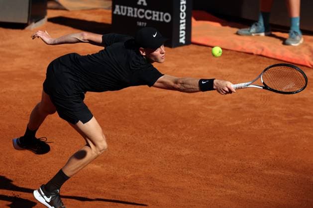 Rome Italy 12.05.2025: Round 32, match Jannik Sinner (ITA) rank 1 vs Jesper De Jong (HUN) during the Internazionali BNL d Italia 2025 ATP, Tennis Herren Master Men s 1000 circuit in Rome at the Foro Italico.  Copyright: xmarcoxiacobuccix xipa-agency.netx xmarcoxiacobuccix 0817848183st