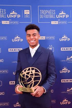 FOOTBALL : Trophees UNFP - Paris - 11 05 2025 14 Desire DOUE (psg) during the UNFP Trophy ceremony on May 11, 2025 at Pavillon d Armenonville in Paris, France. (Photo by Jean Bibard FEP Icon via PsnewZ) ParisFrance  Copyright: xPOOLx xxJeanxBibard FEP IconxSportx