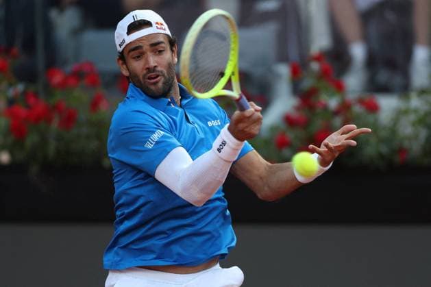 Tennis: ATP, Tennis Herren Masters 1000 at Foro Italico in Rome - Matteo Berrettini (ITA) rank 30 vs Casper Ruud (NOR) rank 7 Tennis: ATP Masters 1000 at Foro Italico in Rome - Matteo Berrettini ITA rank 30 vs Casper Ruud NOR rank 7 Rome Italy 12.05.2025: Round 32, match Matteo Berrettini ITA rank 30 vs Casper Ruud NOR rank 7 during the Internazionali BNL d Italia 2025 ATP Master Men s 1000 circuit of Rome at the Foro Italico. Rome italy Italy  Copyright: xIPA ABACAx Rome italy Italy  Copyright: xIMAGO ABACAPRESSx