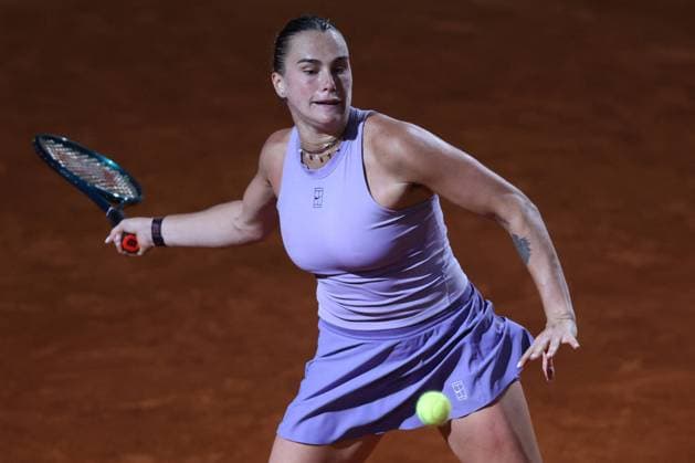 Tennis: WTA, Tennis Damen Master 1000 women at the Foro Italico in Rome, Sabalenka Arena (BY) rank 1 vs Kostyuk Marta (UKR) rank 27 Tennis: WTA Master 1000 women at the Foro Italico in Rome, Sabalenka Arena BY rank 1 vs Kostyuk Marta UKR rank 27 Rome, Italy 05 12 2025: Sabalenka Arena BY rank 1 vs Kostyuk Marta UKR rank 27 competing during R16 of the Internazionali BNL d Italia 2025 WTA Masters 1000 women s circuit in Rome at the Foro Italico. Rome italy Italy  Copyright: xIPA ABACAx Rome italy Italy  Copyright: xIMAGO ABACAPRESSx