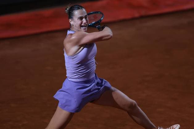 Rome, Italy, italy: Rome, Italy 05 12 2025: Sabalenka Arena BY rank 1 vs Kostyuk Marta UKR rank 27 competing during R16 of the Internazionali BNL d Italia 2025 WTA, Tennis Damen Masters 1000 women s circuit in Rome at the Foro Italico. Rome italy  - ZUMAp169 20250512_zea_p169_1063 Copyright: xmarcoxiacobuccix Tennis: WTA Master 1000 Women At The Foro Italico In Rome, Sabalenka Arena (BY) Rank 1 Vs Kostyuk Marta (UKR) Rank 27  - ZUMA0817 0817907460st Copyright: xIMAGO marcoxiacobuccix
