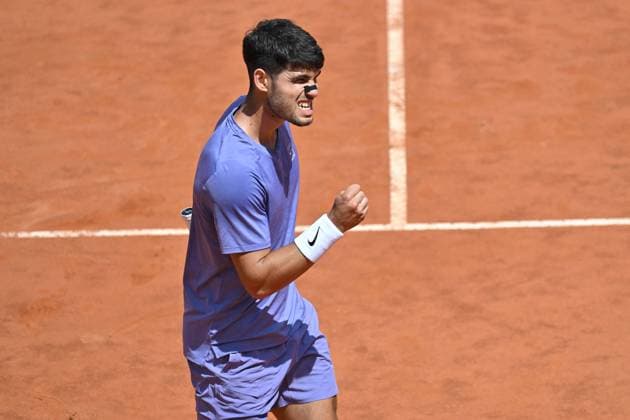 TENNIS - Internazionali di Tennis - Internazionali BNL d Italia Carlos Alcaraz during the Internazionali BNL d Italia 2025 at Foro Italico, Italy, May 13rd, 2025 Mattia Vian during Internazionali BNL d Italia, International Tennis match in Rome, Italy, May 13 2025 Rome Italy  Copyright: xIPAxSport ABACAx