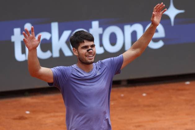 Sport Bilder des Tages Rome, Italy, italy: Rome, Italy 05 13 2025: Carlos Alcaraz (ESP) rank 3 wins the match against Karen Khachanov rank 24 during the Internazionali BNL d Italia 2025 ATP, Tennis Herren Masters Men s 1000 circuit in Rome at the Foro Italico. Tennis: ATP Master 1000 At The Foro Italico In Rome, Carlos Alcaraz Vs Karen Khachanov  - ZUMAp169 0818038707st Copyright: xmarcoxiacobuccix