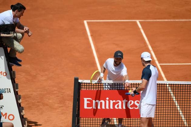 Foto IPP Cavaliere Emiliano. Roma 13 05 2025. Tennis Internazionali d Italia 2025. Nella foto: Corentin Moutet e Jack Draper discutono per un punto. Italy Photo Press - World Copyright italy ITALY  Copyright: xR4924_italyphotopressx