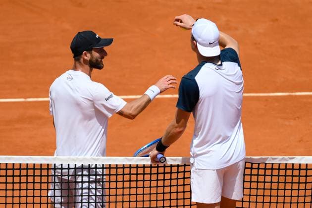Foto IPP Cavaliere Emiliano. Roma 13 05 2025. Tennis Internazionali d Italia 2025. Nella foto: Corentin Moutet e Jack Draper discutono per un punto. Italy Photo Press - World Copyright italy ITALY  Copyright: xR4924_italyphotopressx