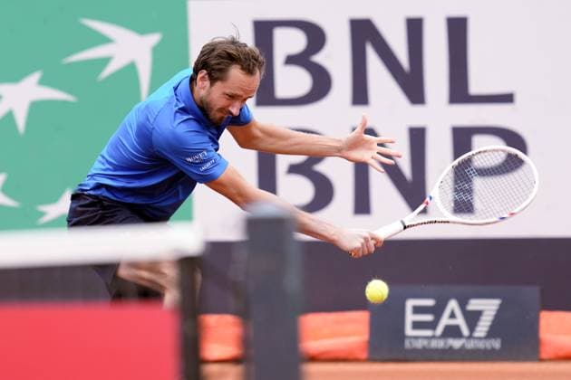 Internazionali BNL D Italia 2025 - Day Nine Danil Medvedev of Russia in action against Lorenzo Musetti of Italy during the Internazionali BNL d™Italia day Nine at Foro Italico on May 13, 2025 in Rome, Italy. Rome Foro Italico Lazio Italy Copyright: xGiuseppexMaffiax IBI_Day9_130525DSC09231