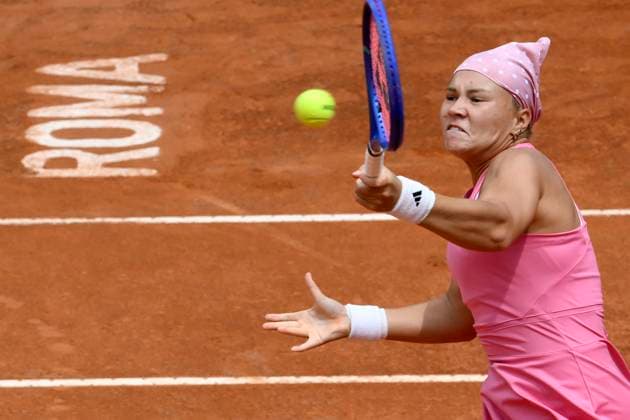 Diana Shnaider of Russia during the match against Jasmine Paolini of Italy at the Internazionali BNL d Italia 2025 tennis tournament at Foro Italico in Rome, Italy on May 13, 2025. AndreaxStaccioli