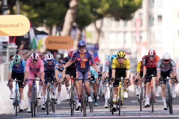 Van Uden Casper Cornelis of Team Picnic Postnl winner of the stage during the stage 4 of the Giro d™Italia from Alberobello (Pietramadre) to Lecce, Italy - Tuesday, May 13, 2025. - cycling.  Copyright: xMassimoxPaolone LaPressex