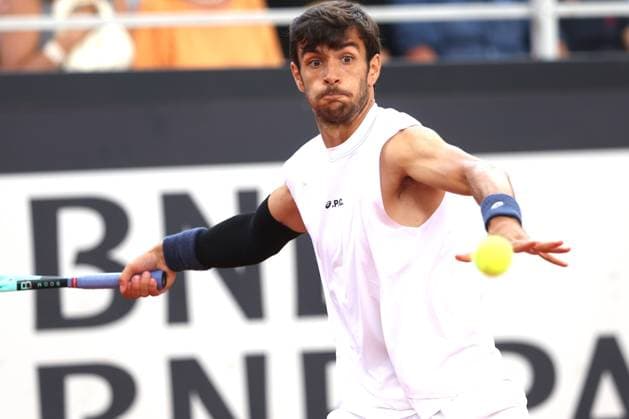 Rome, Italy, italy: Rome, Italy 05 13 2025: Men s Singles Round 16, Lorenzo Musetti (ITA) rank 9 against D.Medvedev (RUS) rank 11, during the Internazionali BNL d Italia 2025 ATP, Tennis Herren Masters Men s 1000 circuit of Rome at the Foro Italico. Tennis: ATP Master 1000 Men S Singles At The Foro Italico In Rome, K. Krawietz - T. Puetz  - ZUMAp169 0818052033st Copyright: xmarcoxiacobuccix