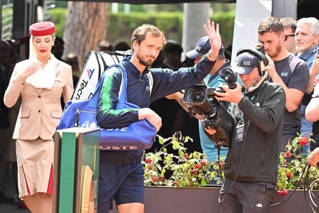 13th May 2025; Foro Italico, Rome, Italy: ATP, Tennis Herren 1000 Tennis Masters Rome, Day 7; Daniil Medvedev enters the court for his match versus Lorenzo Musetti  ActionPlus12787507 AllShotLive