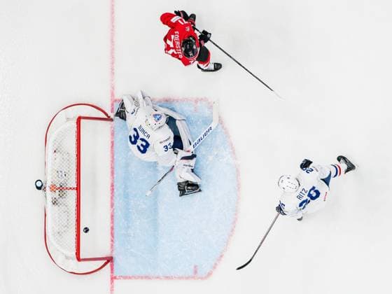 250513 Goaltender Julian Junca of France and Tyson Foerster of Canada during the 2025 IIHF Ice Hockey World Championship group stage game between Canada and France on May 13, 2025 in Stockholm Photo Maxim Thore BILDBYRAN kod MT MT0814 ishockey ice hockey ishockey vm 2025 vm 2025 iihf world championship kanada canada frankrike france bbeng  Copyright: MAXIMxTHORE BB250513MT008