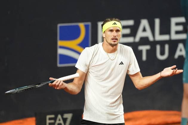 Alexander Zverev of Germany during the match against Arthur Fils of France at the Internazionali BNL d Italia 2025 tennis tournament at Foro Italico in Rome, Italy on may 13, 2025. AntoniettaxBaldassarre