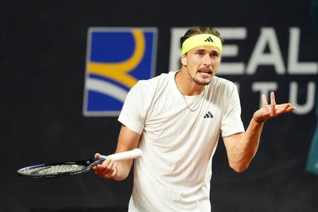Alexander Zverev of Germany during the match against Arthur Fils of France at the Internazionali BNL d Italia 2025 tennis tournament at Foro Italico in Rome, Italy on may 13, 2025. AntoniettaxBaldassarre