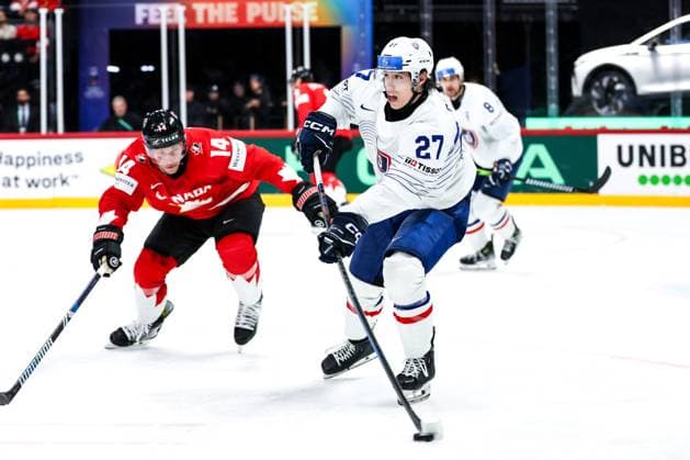 Ice hockey, Eishockey - IIHF WC 2025 STOCKHOLM,SWEDEN,13.MAY.25 - ICE HOCKEY - IIHF Ice Hockey World Championship, WM, Weltmeisterschaft 2025, group stage, Canada vs France. Image shows Bo Horvat (CAN) and Jules Boscq (FRA).  GEPAxpictures xMaticxKlansek