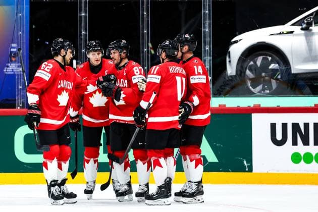 Ice hockey, Eishockey - IIHF WC 2025 STOCKHOLM,SWEDEN,13.MAY.25 - ICE HOCKEY - IIHF Ice Hockey World Championship, WM, Weltmeisterschaft 2025, group stage, Canada vs France. Image shows the rejoicing of Canada.  GEPAxpictures xMaticxKlansek