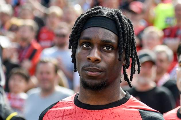 Jeremie Frimpong Leverkusen 30 Portrait, half portrait, image, single, single shot, picture, single, solo, alone, 11 05 2025 Soccer Bayer Leverkusen vs Borussia Dortmund, BayArena, Leverkusen, DFB DFL REGULATIONS PROHIBIT ANY USE OF PHOTOGRAPHS AS IMAGE SEQUENCES AND OR QUASI VIDEO Copyright: xpepphotox xSaschaxWeizx pep00321, pep_20250511_hm_27164