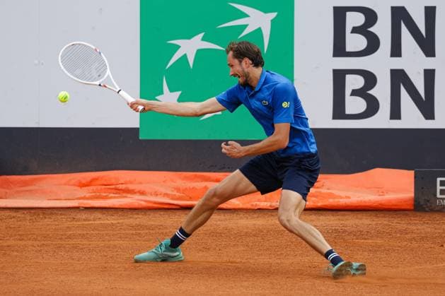 Daniil Medvedev forehand during Internazionali BNL d Italia, International Tennis match in Rome, Italy, May 14 2025  Copyright: xGiorgioxMaiozzi IPAxSportx xipa-agency.netx xx IPA_57653003 IPA_Agency_IPA57653003