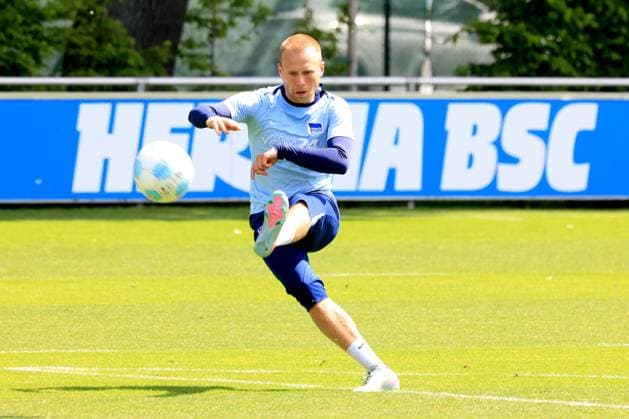 DEU, DFL, 2 FBL Hertha BSC, Training, 14 05 2025, Sportforum, Berlin, DEU, DFL, 2 FBL Hertha BSC, Training, im Bild Jon Dabur Thorsteinsson Hertha BSC Berlin 24 DFL regulations prohibit any use of Photographs as image sequences and or quasi video nordphotoxGmbHx xEngler nph00076