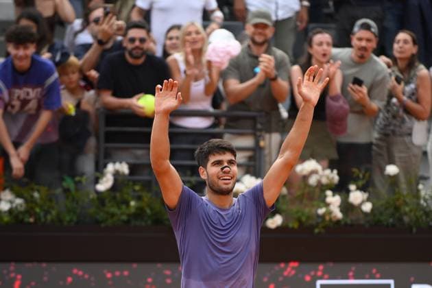Foto IPP Cavaliere Emiliano. Roma 14 05 2025. Tennis Internazionali d Italia 2025. Nella foto: esulta Carlos Alcaraz. Italy Photo Press - World Copyright italy ITALY  Copyright: xR4924_italyphotopressx