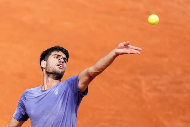 Carlos Alcaraz of Spain during the match against Jack Draper of Great Britain at the Internazionali BNL d Italia 2025 tennis tournament at Foro Italico in Rome, Italy on may 14, 2025. AntoniettaxBaldassarre