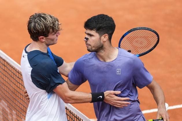 Carlos Alcaraz of Spain during the match against Jack Draper of Great Britain at the Internazionali BNL d Italia 2025 tennis tournament at Foro Italico in Rome, Italy on may 14, 2025. AntoniettaxBaldassarre