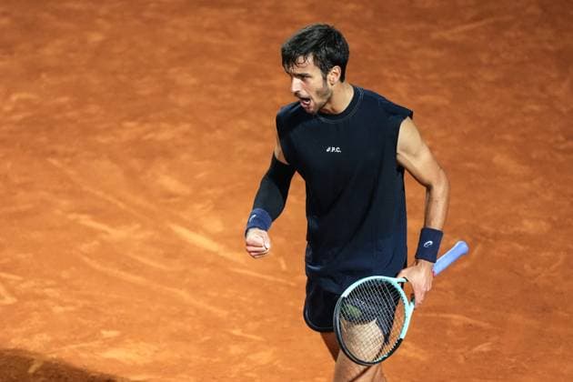 Lorenzo Musetti of Italy celebrates during the match against Alexander Zverev of Germany at the Internazionali BNL d Italia 2025 tennis tournament at Foro Italico in Rome, Italy on may 14, 2025. AntoniettaxBaldassarre