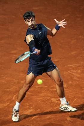Lorenzo Musetti of Italy during the match against Alexander Zverev of Germany at the Internazionali BNL d Italia 2025 tennis tournament at Foro Italico in Rome, Italy on may 14, 2025. AntoniettaxBaldassarre