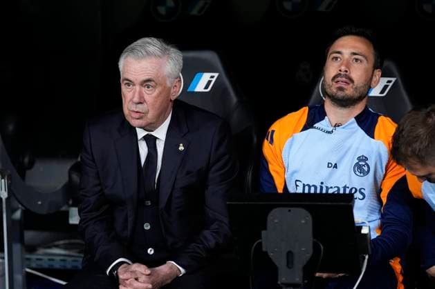 May 14, 2025, Madrid, Madrid, Spain: Carlo Ancelotti, head coach of Real Madrid, and Davide Ancelotti look ok during the Spanish League, LaLiga EA Sports, football match played between Real Madrid and RCD Mallorca at Santiago Bernabeu stadium on May 14, 2025, in Madrid, Spain. Madrid Spain - ZUMAa181 20250514_zaa_a181_160 Copyright: xOscarxJ.xBarrosox