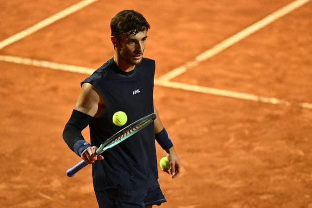 Lorenzo Musetti (ITA) in action against Alexander Zverev (DEU) during the Internazionali BNL d Italia Day Ten at Foro Italico on May 14, 2025 in Rome, Italy.  Copyright: xDomenicoxCippitelli IPAxSportx xipa-agency.netx xx IPA_57693968 IPA_Agency_IPA57693968