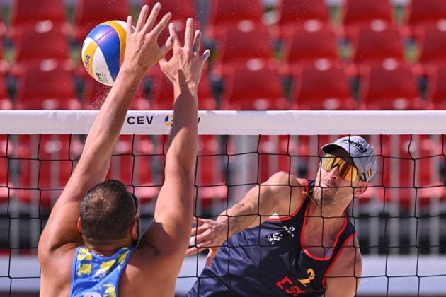 May 14, 2025, Madrid, Spain: JAVIER HUERTA PASTOR competes during the CEV Beach Volley Nations Cup match between Spain and Ukraine at Parque Deportivo Puerta de Hierro in Madrid. Madrid Spain - ZUMAc312 20250514_zsp_c312_010 Copyright: xOscarxManuelxSanchezx