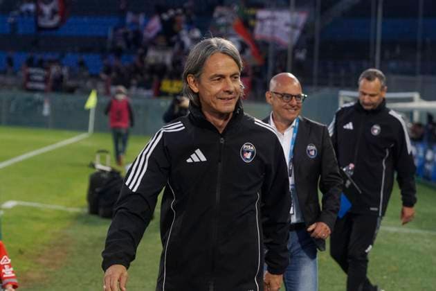 Filippo Inzaghi, allenatore Pisa ...durante la partita tra Pisa e Cremonese del Campionato italiano di calcio SerieB BKT 2024 2025 - Stadio Romeo Anconetani-Cetilar Arena Pisa, Italia - 13 Maggio 2025 - (foto di Alessandro La Rocca LaPresse)  Copyright: xLaPresse- AlessandroxLaxRoccax