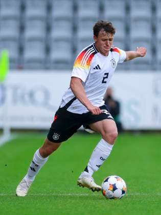 Lukas Reich Germany controls the ball, Friendly match, Denmark vs Germany U19, Nordstern Arena on 14 May 2025 in Horsens, Denmark Photo by Marco Steinbrenner DeFodi Images Lukas Reich Germany controls the ball, Friendly match, Denmark vs Germany U19, Nordstern Arena, May 14, 2025 in Horsens, Denmark Photo by Marco Steinbrenner DeFodi Images DFB DFL REGULATIONS PROHIBIT ANY USE OF PHOTOGRAPHS AS IMAGE SEQUENCES AND OR QUASI VIDEO
