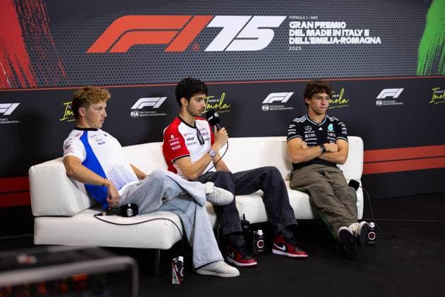 F1 - EMILIA ROMAGNA GRAND PRIX 2025 OCON Esteban (fra), Haas F1 Team VF-25, portrait during the Formula 1 AWS Gran Premio del Made in Italy e Dell™Emilia-Romagna 2025, Emilia Romagna Grand Prix 2025, 7th round of the 2025 FIA Formula One World Championship, WM, Weltmeisterschaft from May 16 to 18, 2025 on the Autodromo Internazionale Enzo e Dino Ferrari, in Imola, Italy - ImolaItaly  Copyright: xJavierxJimenezx