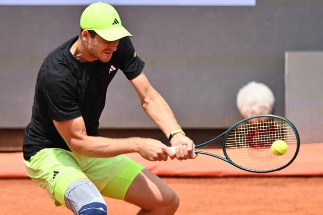 Hubert HURKACZ (POL) in action against Tommy Paul (USA) during the Internazionali BNL d Italia Day Eleven at Foro Italico on May 15, 2025 in Rome, Italy.  Copyright: xDomenicoxCippitelli IPAxSportx xipa-agency.netx xx IPA_57727158 IPA_Agency_IPA57727158