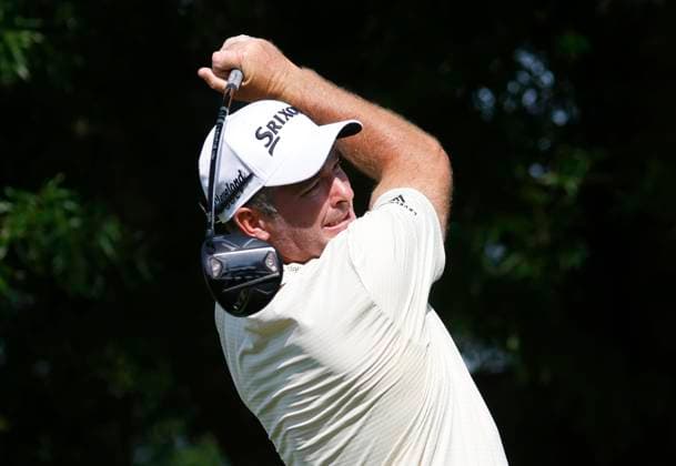 Ryan Fox hits his tee shot on the 2nd hole in the first round of the 2025 PGA, Golf Herren Championship at the Quail Hollow Club in Charlotte, North Carolina on Thursday, May 15, 2025.  CHA202405152007 TANNENxMAURY