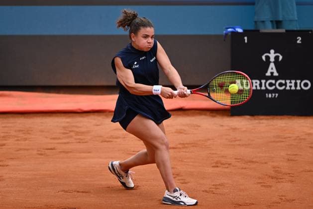 Internazionali BNL D Italia 2025 - Day Eleven Jasmine Paolini (ITA) competes against Peyton Stearns (USA) during the Internazionali BNL d Italia Day Eleven at Foro Italico in Rome, Italy, on May 15, 2025. Rome Italy Italy  Copyright: xDomenicoxCippitellix originalFilename:cippitelli-itainter250515_np2Vu.jpg