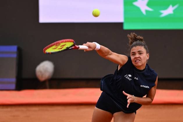 Internazionali BNL D Italia 2025 - Day Eleven Jasmine Paolini (ITA) competes against Peyton Stearns (USA) during the Internazionali BNL d Italia Day Eleven at Foro Italico in Rome, Italy, on May 15, 2025. Rome Italy Italy  Copyright: xDomenicoxCippitellix originalFilename:cippitelli-itainter250515_np9ET.jpg