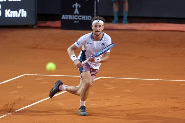 Rome, Italy 05 15 2025: Quarterfinal, men s singles, match Jannik Sinner (ITA) wins against Casper Ruud (NOR) during the Internazionali BNL d Italia 2025 ATP, Tennis Herren Masters Men s 1000 circuit in Rome at the Foro Italico.  Copyright: xmarcoxiacobuccix xipa-agency.netx xmarcoxiacobuccix 0818637266st