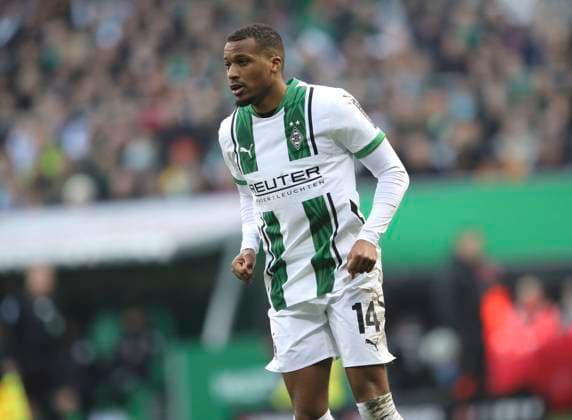 Photo skeptical look on Alassane PLEA Gladbach Soccer 1 Bundesliga , Matchday 26 on Sat 15 03 2025 Werder Bremen Borussia Mönchengladbach 2 4
