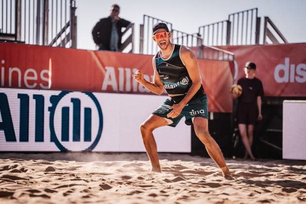 Beach volleyball men Allianz German Beach Tour 2025 Tourstop Düsseldorf 15 05 2025 Niklas Held cheers Düsseldorf Robert Lehr Ufer Nordrhein Westfalen Germany