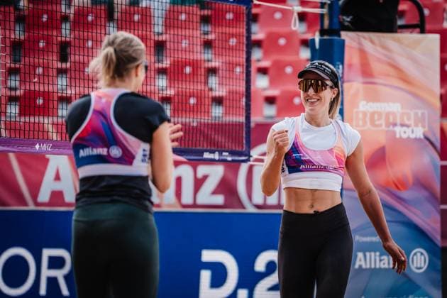 Beach volleyball women Allianz German Beach Tour 2025 Tourstop Düsseldorf 15 05 2025 f l Nina Interwies and Louisa Marunde cheer Düsseldorf Robert Lehr Ufer Nordrhein Westfalen Germany