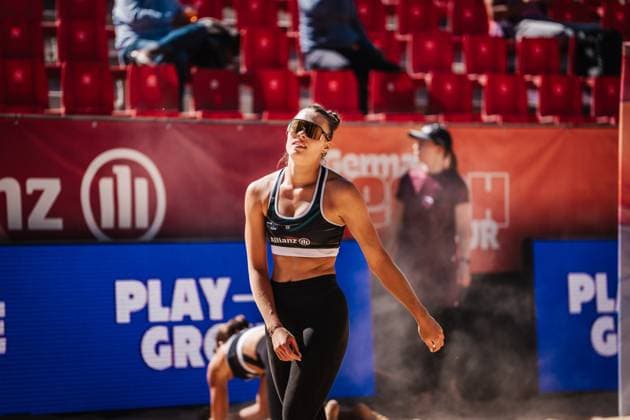 Beach volleyball women Allianz German Beach Tour 2025 Tourstop Düsseldorf 15 05 2025 Elea Beutel annoys Düsseldorf Robert Lehr Ufer North Rhine-Westphalia Germany