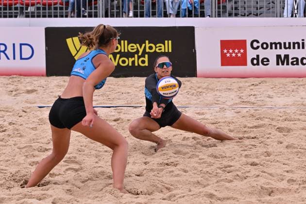 May 15, 2025, Madrid, Madrid, Spain: ESZTER NAGY (HUN) Ã¢â‚¬ HANNA GUBIK (HUN) competes during the Beach Pro Tour Futures Madrid 2025 between HUNGRIA and HUNGRIA at Parque Deportivo Puerta de Hierro on may 15, 2025 in Madrid, Spain. Madrid Spain - ZUMAc312 20250515_zsp_c312_185 Copyright: xOscarxManuelxSanchezx