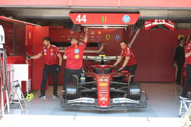 May 15, 2025, Imola, Bo, ITALY: Ferrari garage during Formula 1 AWS Gran Premio del Made in Italy e dell Emilia Romagna 2025 - Autodromo Enzo e Dino Ferrari, Imola (BO) Italy from 15th to 18th May 2025, Imola ITALY - ZUMAm217 20250515_zsp_m217_036 Copyright: xAlessioxDexMarcox