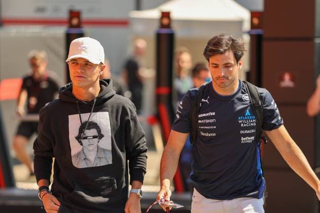 May 15, 2025, Imola, Bo, ITALY: Lando Norris (GBR) - McLaren Formula 1 Team - McLaren MCL39 - Mercedes an Carlos Sainz Jr. (ESP) - Williams Racing - Williams FW47 - Mercedes during Formula 1 AWS Gran Premio del Made in Italy e dell Emilia Romagna 2025 - Autodromo Enzo e Dino Ferrari, Imola (BO) Italy from 15th to 18th May 2025, Imola ITALY - ZUMAm217 20250515_zsp_m217_056 Copyright: xAlessioxDexMarcox