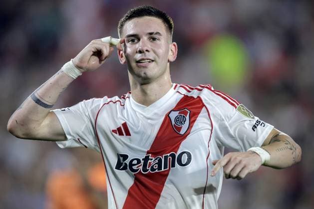 Football, Real Madrid sign Franco Mastantuono for 63 million euros from River Plate - Archive