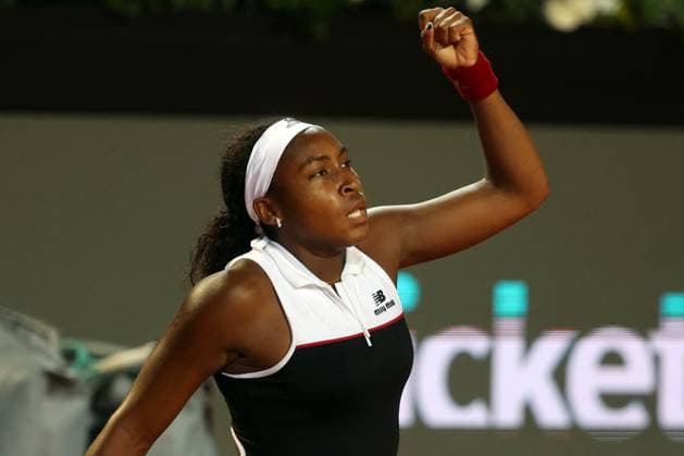 Tennis: WTA, Tennis Damen Masters 1000 women at Foro Italico in Rome - Semifinals, women s singles, Gauff Coco (USA) rank 3 vs Qinwen Zheng (CHN) Rome, Italy 05 15 2025: Semifinals, women s singles, match Gauff Coco (USA) rank 3 wins against Qinwen Zheng (CHN) rank 8 during the Internazionali BNL d Italia 2025 WTA Masters 1000 women s circuit in Rome at the Foro Italico. Rome italy Italy  Copyright: xIPA ABACAx